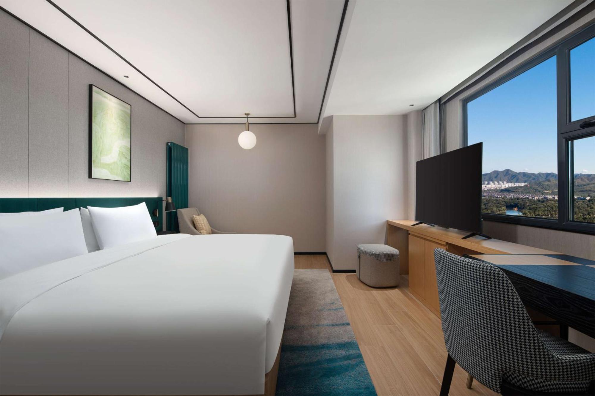 Hilton Garden Inn Chengde Mountain Resort ภายนอก รูปภาพ