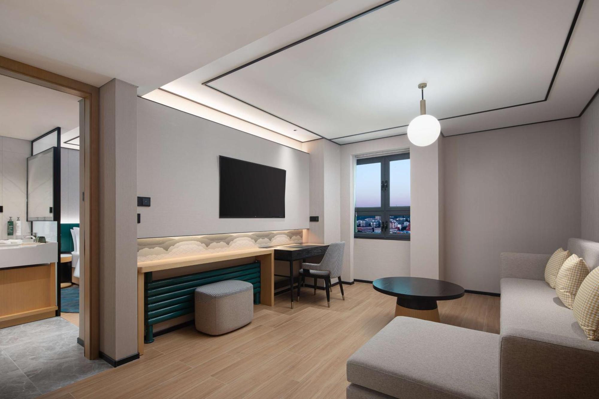 Hilton Garden Inn Chengde Mountain Resort ภายนอก รูปภาพ