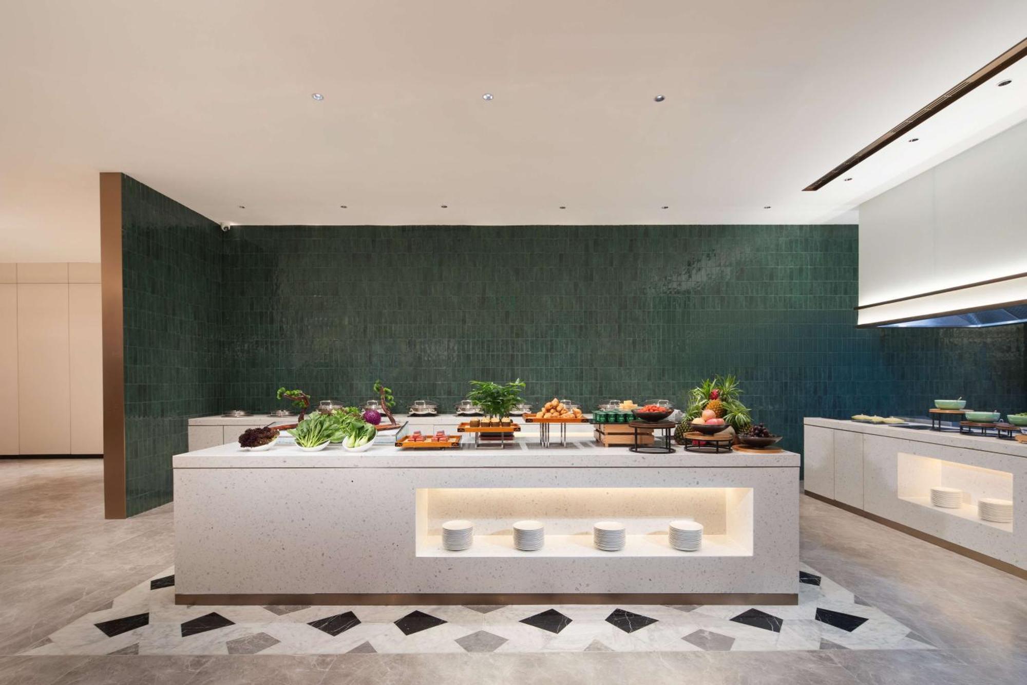 Hilton Garden Inn Chengde Mountain Resort ภายนอก รูปภาพ